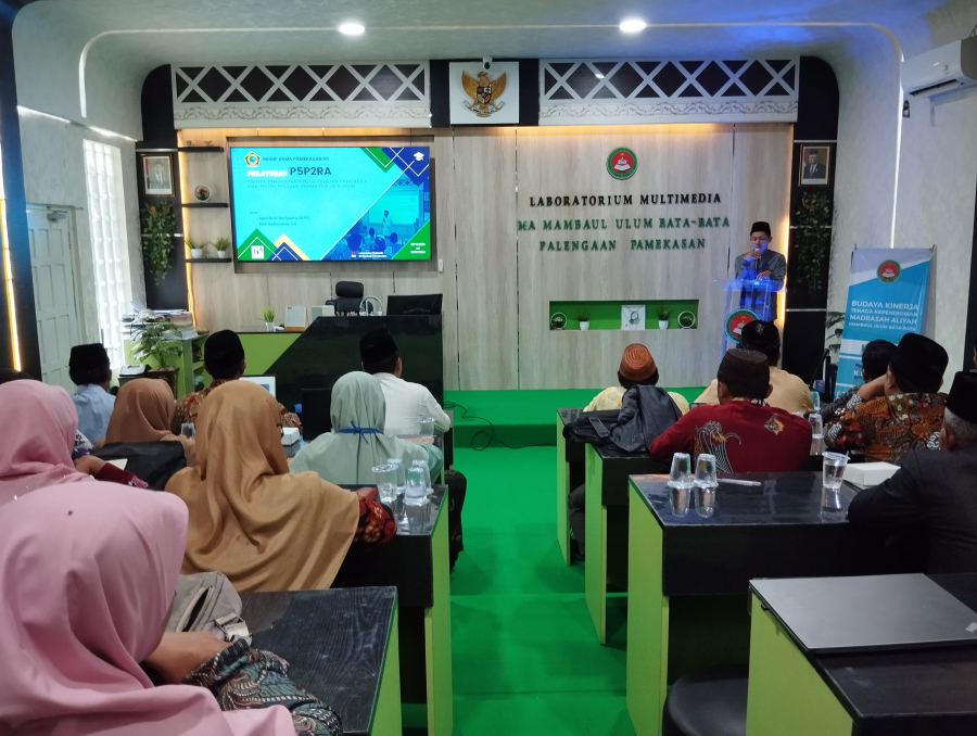 Laboratorium Multimedia MA Mambaul Ulum Bata-Bata Jadi Tempat Pelatihan KKMA Pamekasan 05